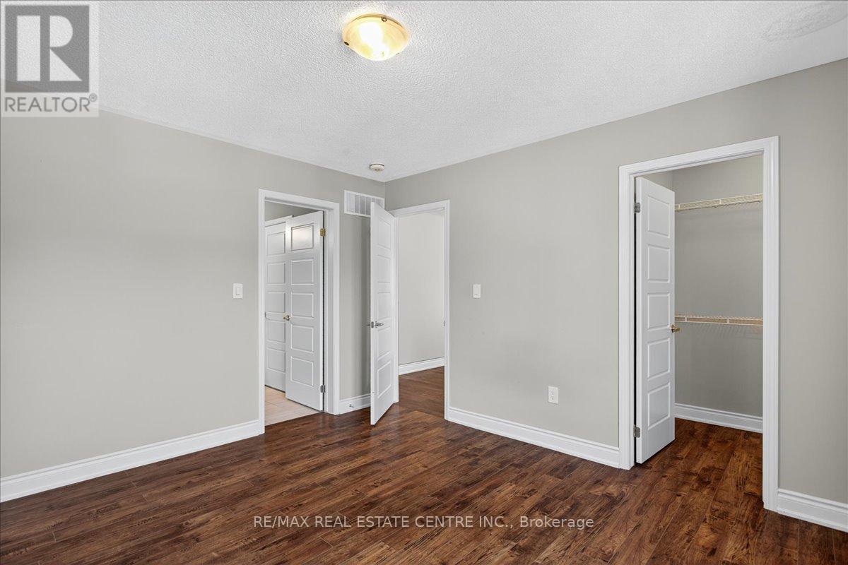 249 Hinton Terrace, Milton, Ontario  L9T 7K6 - Photo 27 - W12381257