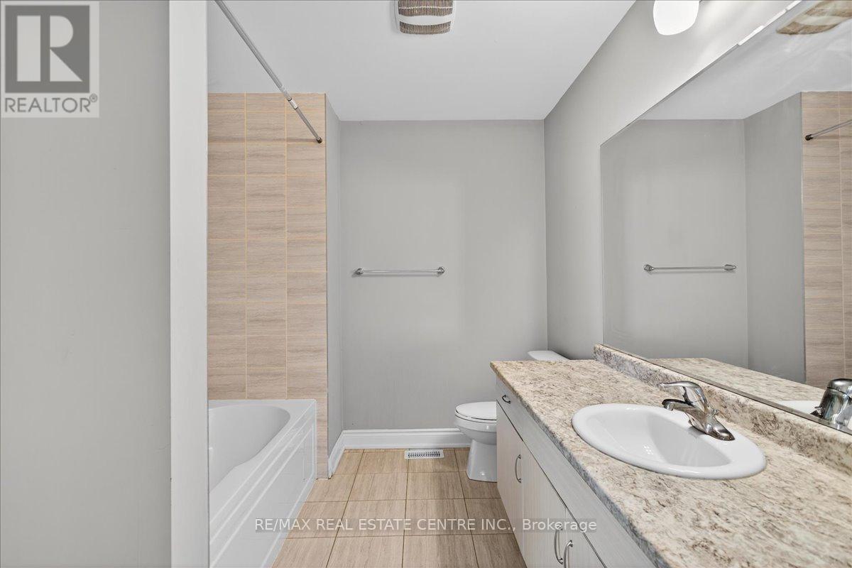 249 Hinton Terrace, Milton, Ontario  L9T 7K6 - Photo 32 - W12381257