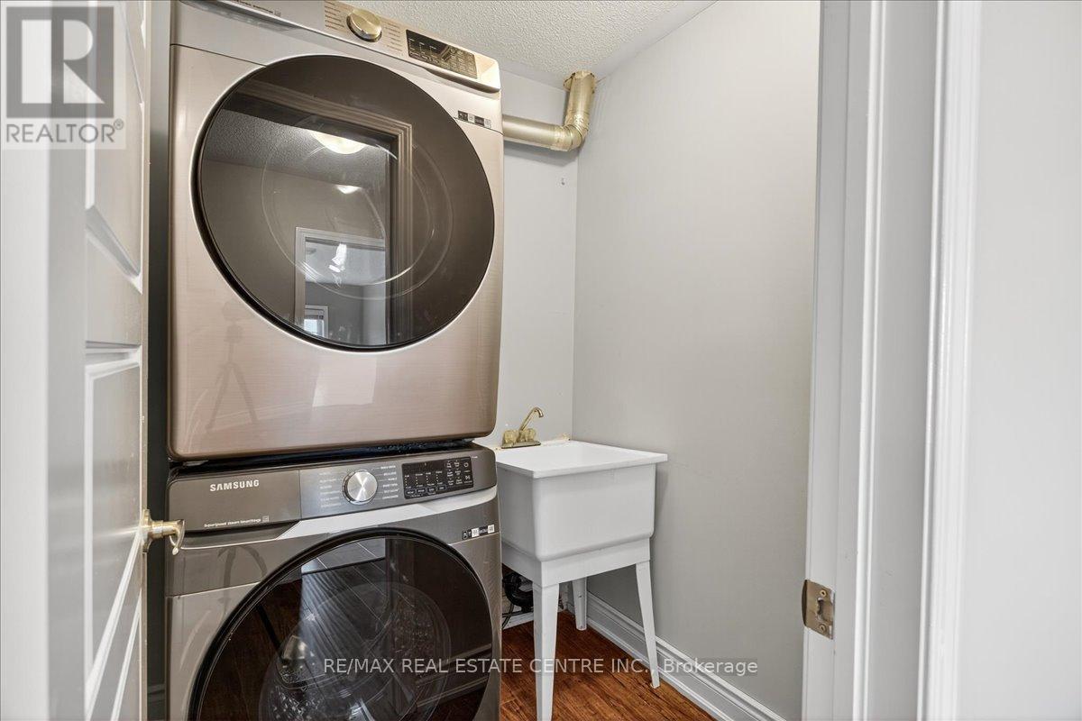 249 Hinton Terrace, Milton, Ontario  L9T 7K6 - Photo 36 - W12381257