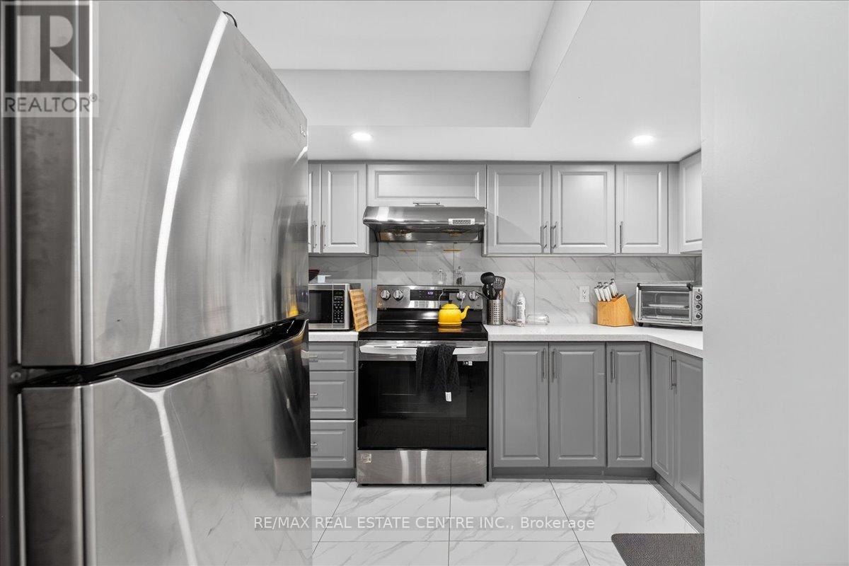 249 Hinton Terrace, Milton, Ontario  L9T 7K6 - Photo 43 - W12381257