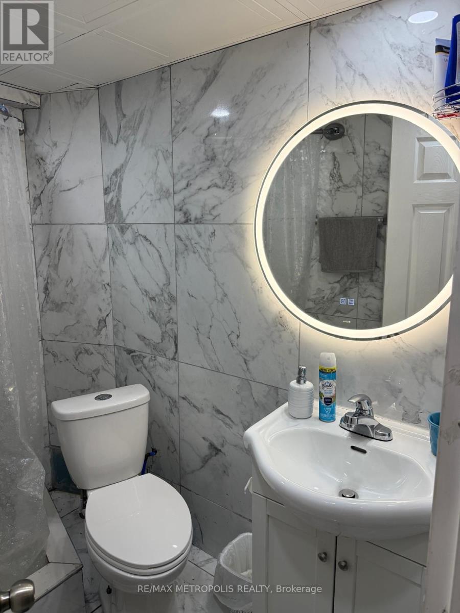 Bsmt - 28 Dartmouth Gate, Hamilton, Ontario  L8E 0B9 - Photo 3 - X12381099
