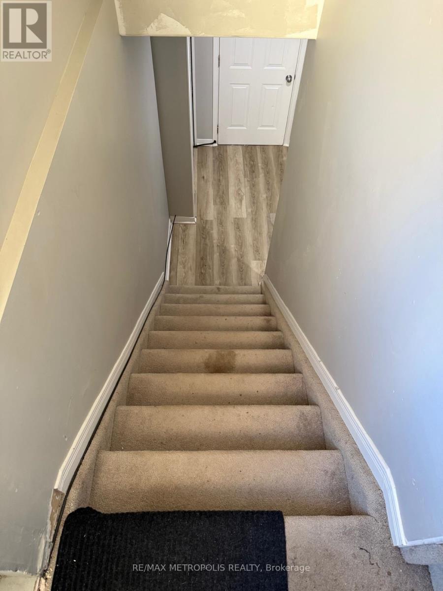 Bsmt - 28 Dartmouth Gate, Hamilton, Ontario  L8E 0B9 - Photo 7 - X12381099