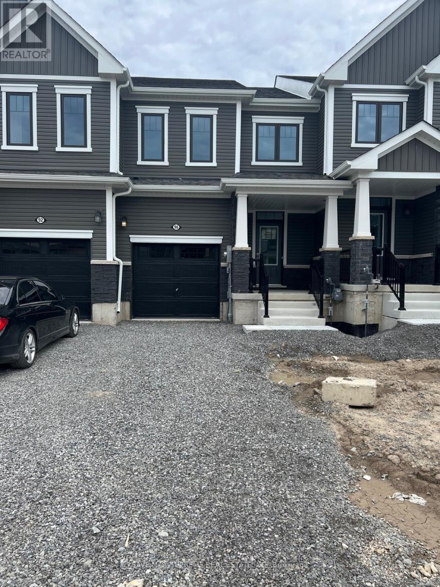 96 SELECTION HEIGHTS, Thorold, Ontario