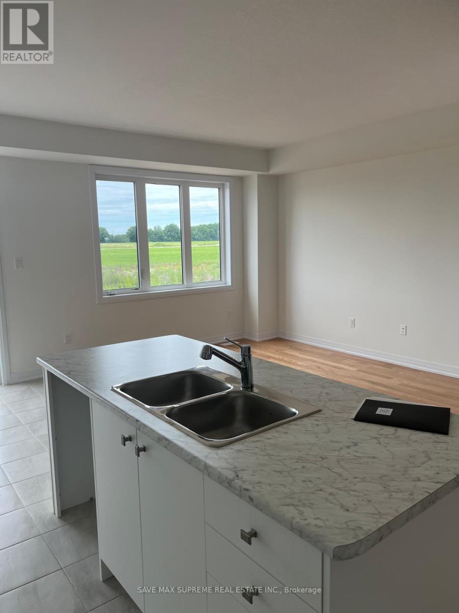 96 Selection Heights, Thorold, Ontario  L2V 0B7 - Photo 13 - X12381187