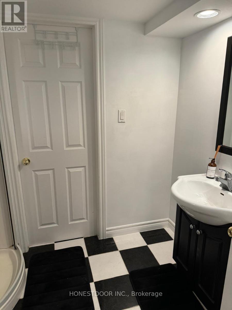 374 Wisteria Crescent, Ottawa, Ontario  K1V 0N9 - Photo 26 - X12381255