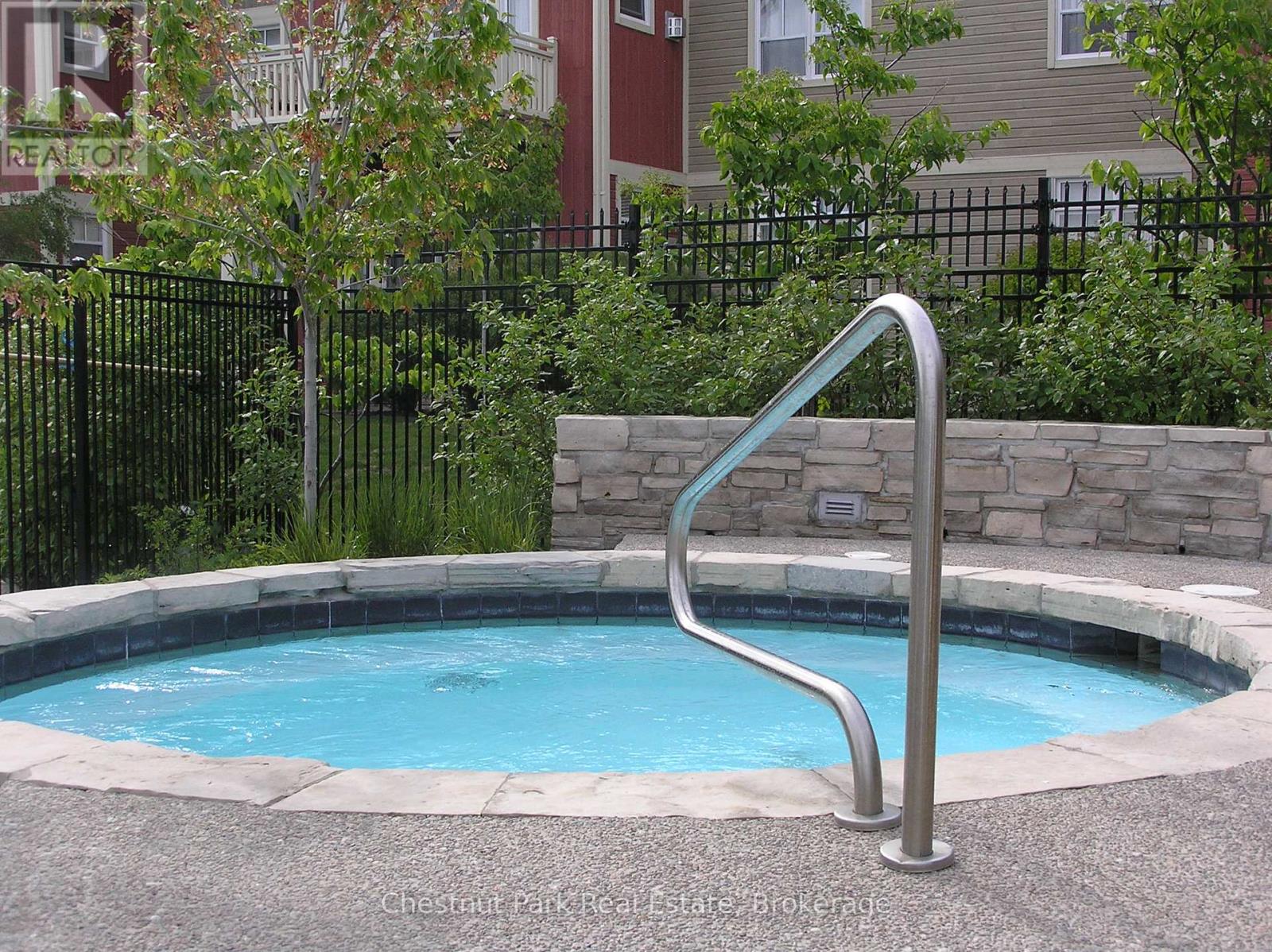 225 - 125 Fairway Court, Blue Mountains, Ontario  L9Y 0P8 - Photo 25 - X12381433