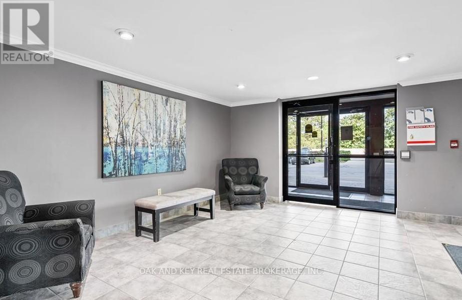 904 - 600 Grenfell Drive, London North, Ontario  N5X 2R8 - Photo 4 - X12381510