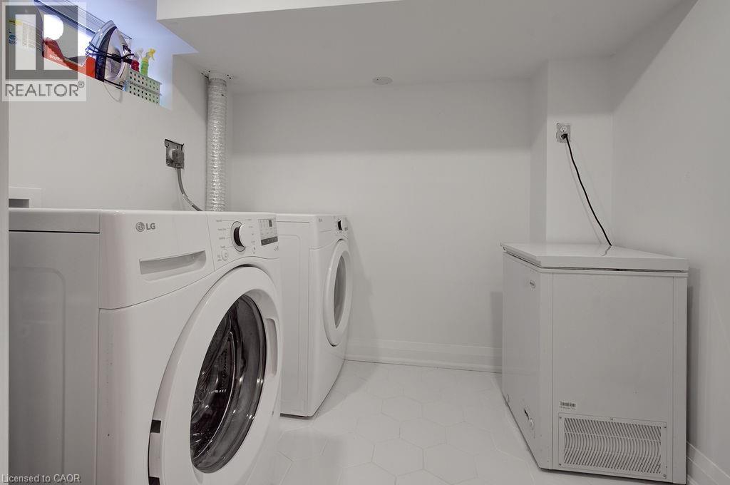 197 East 43rd Street, Hamilton, Ontario  L8T 3C3 - Photo 20 - 40766229