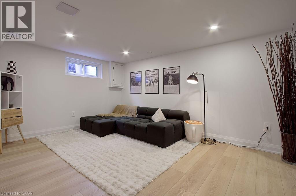 197 East 43rd Street, Hamilton, Ontario  L8T 3C3 - Photo 25 - 40766229