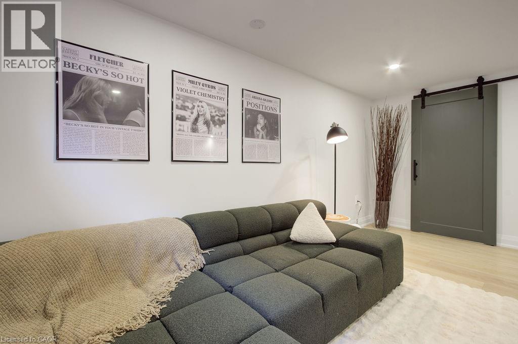 197 East 43rd Street, Hamilton, Ontario  L8T 3C3 - Photo 26 - 40766229