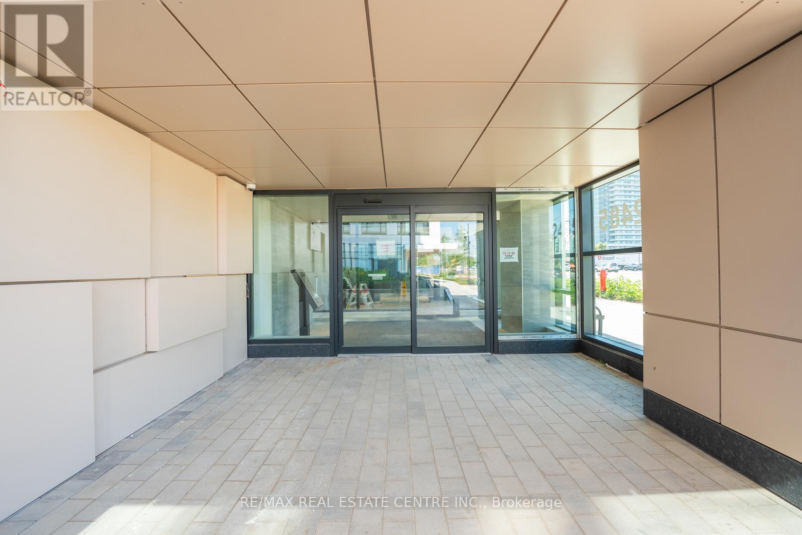 605 - 2485 Eglinton Avenue W, Mississauga, Ontario  L5M 2V8 - Photo 8 - W12375296