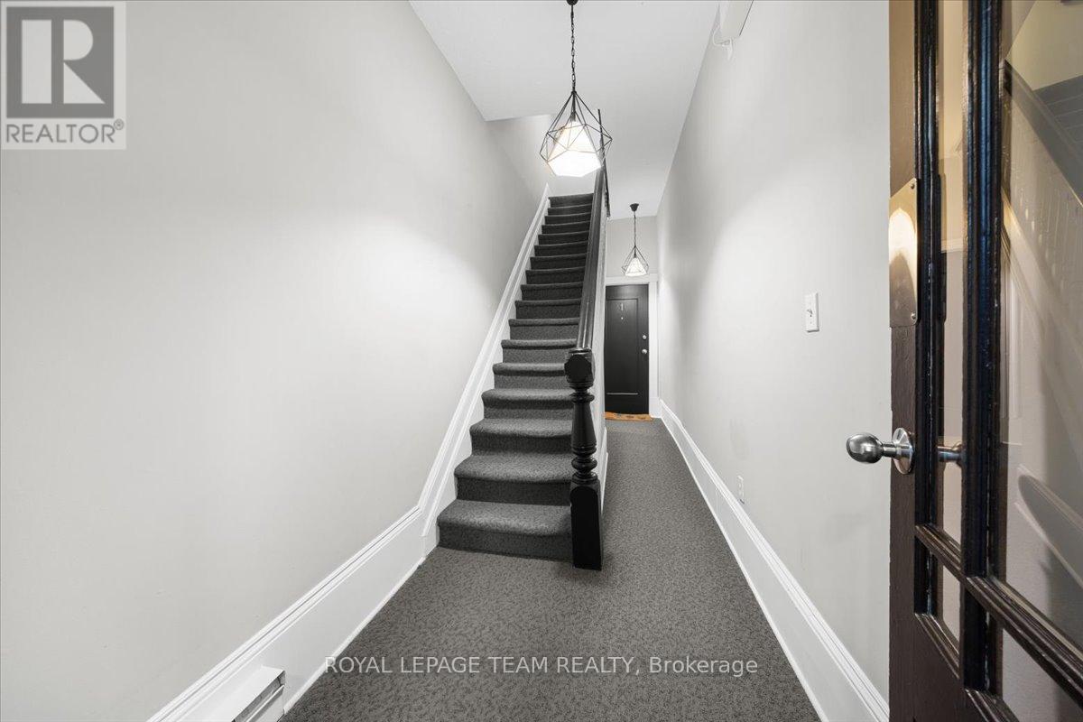 385 Daly Avenue, Ottawa, Ontario  K1N 6H1 - Photo 4 - X12381386