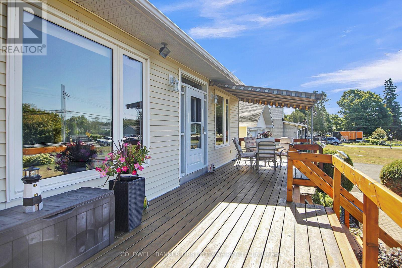 1887 River Road, Ottawa, Ontario  K4M 1B4 - Photo 3 - X12381434
