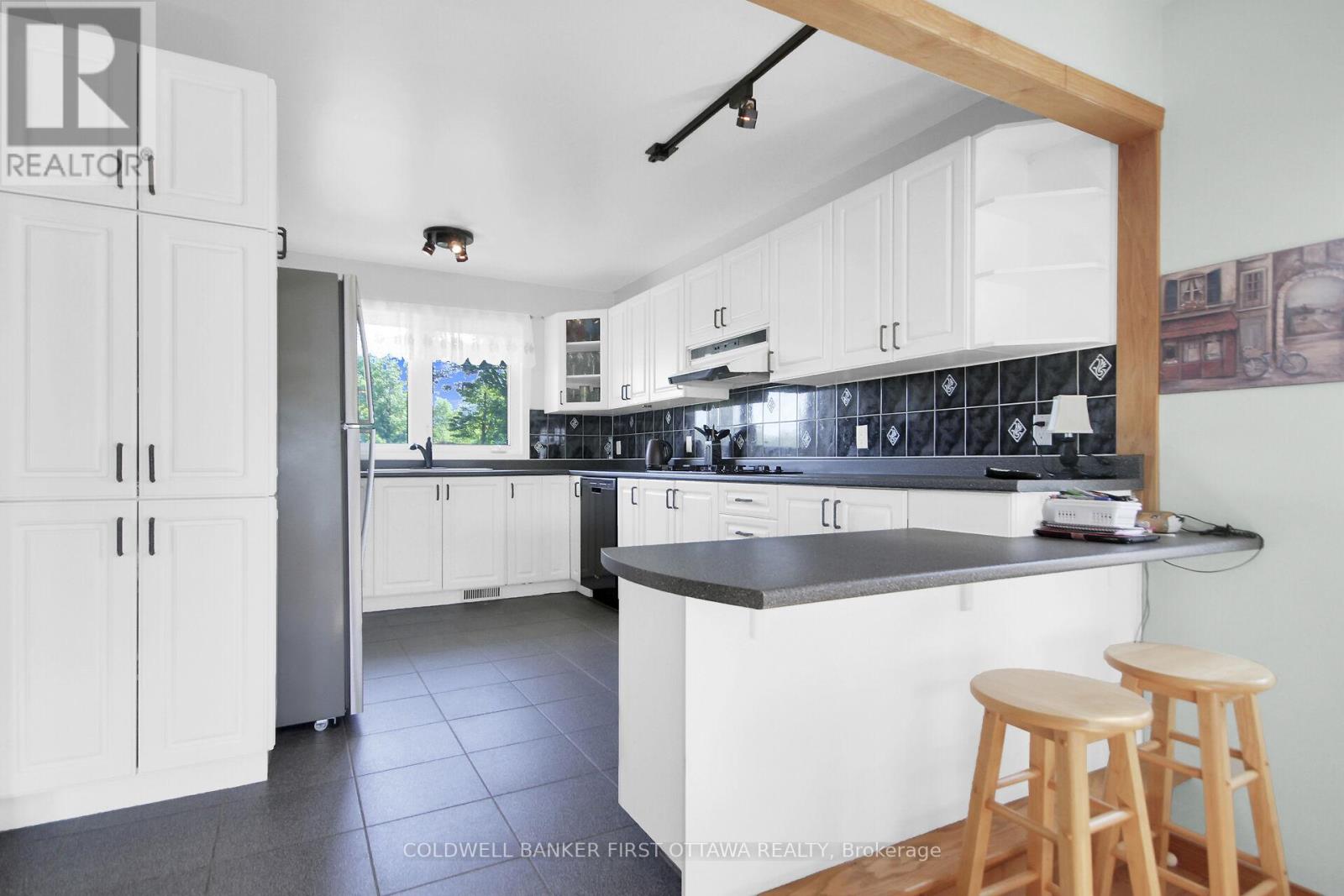 1887 River Road, Ottawa, Ontario  K4M 1B4 - Photo 9 - X12381434