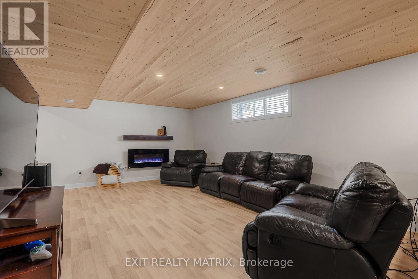 9 Sarah Street, Casselman, Ontario  K0A 1M0 - Photo 20 - X12381440