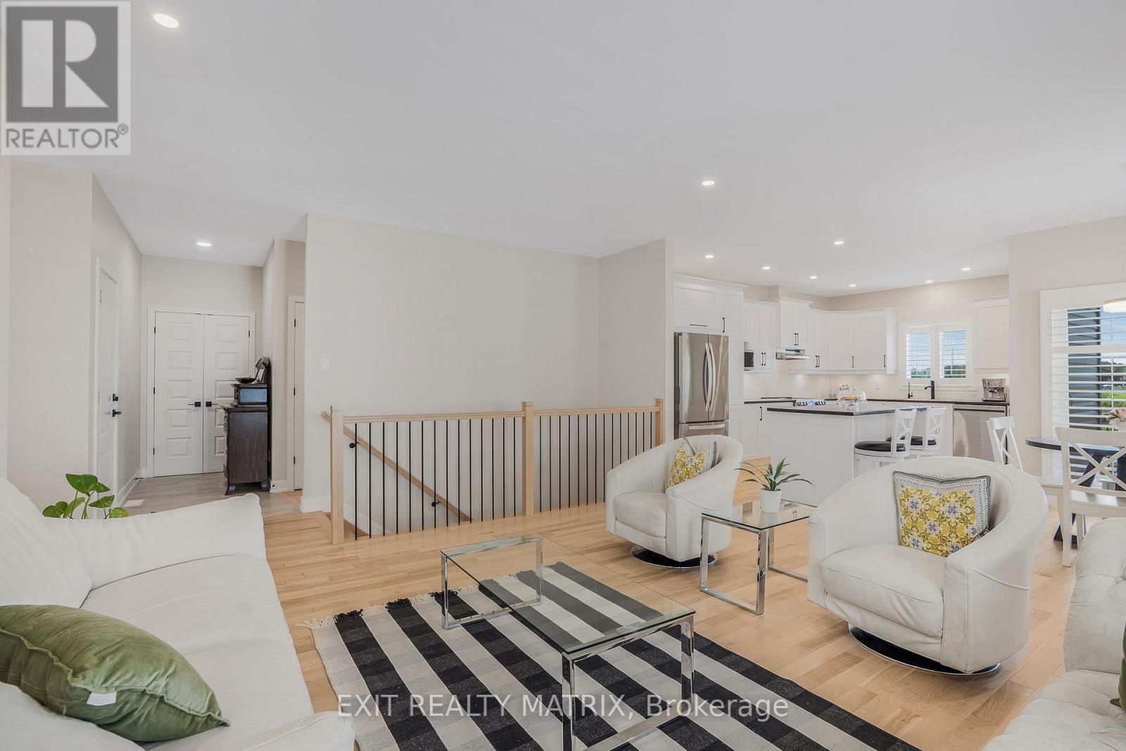 9 Sarah Street, Casselman, Ontario  K0A 1M0 - Photo 5 - X12381440