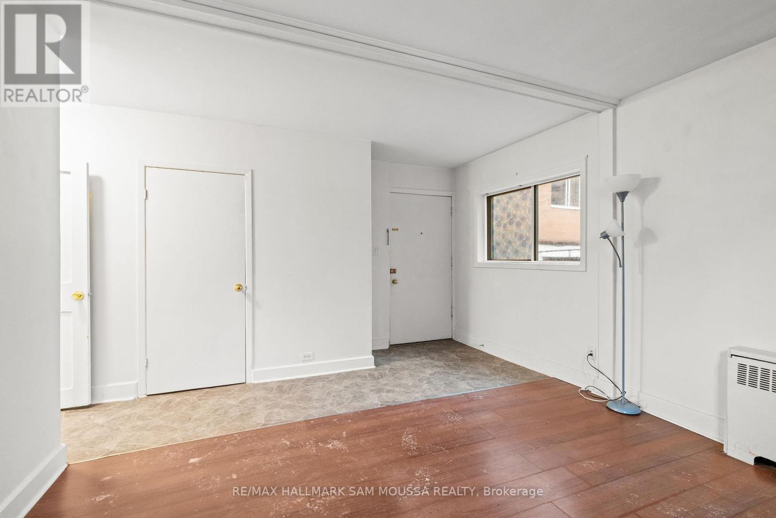 315 Waverley Street W, Ottawa, Ontario  K2P 0V9 - Photo 13 - X12381552