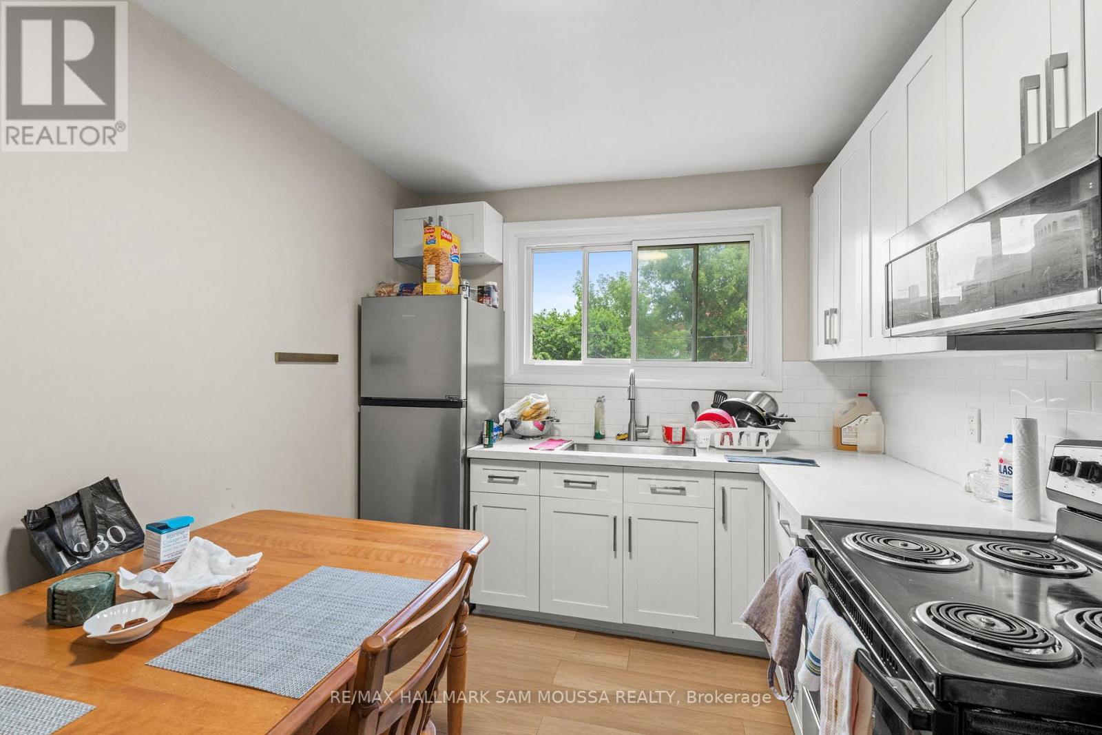 315 Waverley Street W, Ottawa, Ontario  K2P 0V9 - Photo 9 - X12381552