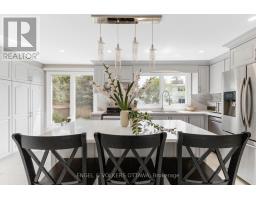 97 QUEENSLINE DRIVE, Ottawa, Ontario
