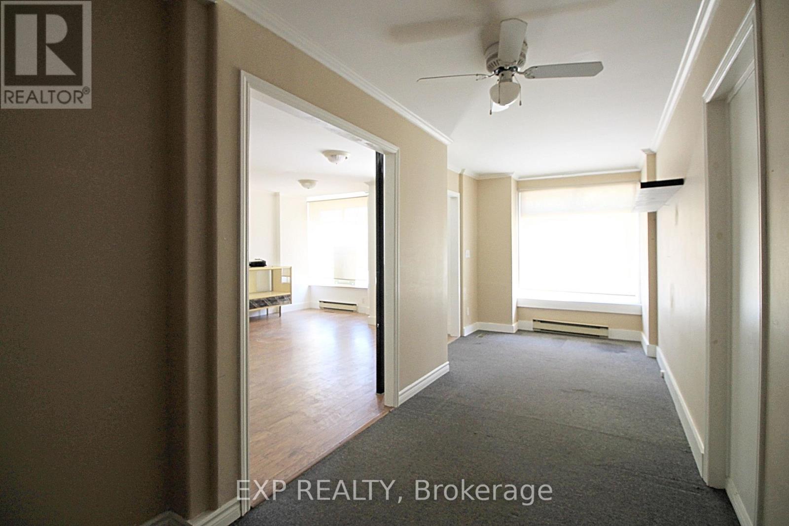 27 Market Square, Greater Napanee, Ontario  K7R 1J4 - Photo 6 - X12339085