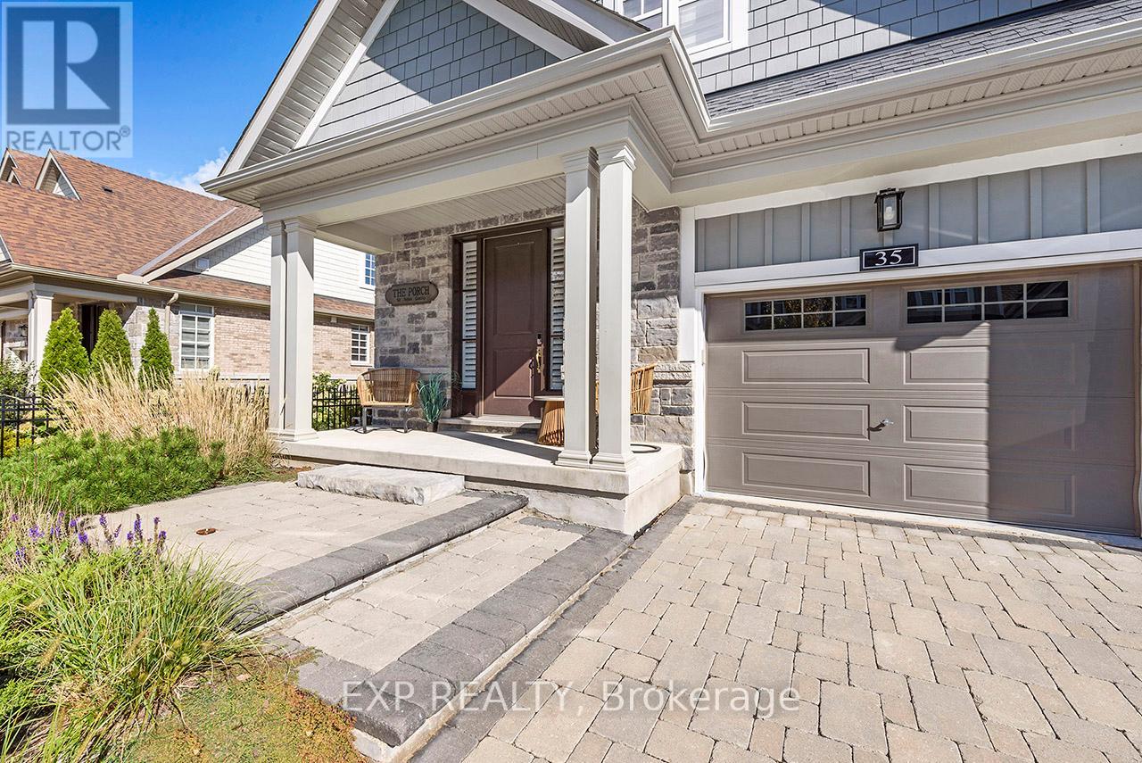 35 Windsor Circle, Niagara-On-The-Lake, Ontario  L7S 1J0 - Photo 3 - X12375776
