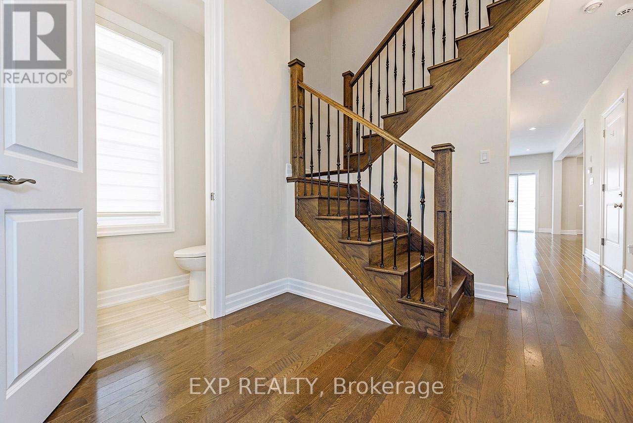 35 Windsor Circle, Niagara-On-The-Lake, Ontario  L7S 1J0 - Photo 5 - X12375776