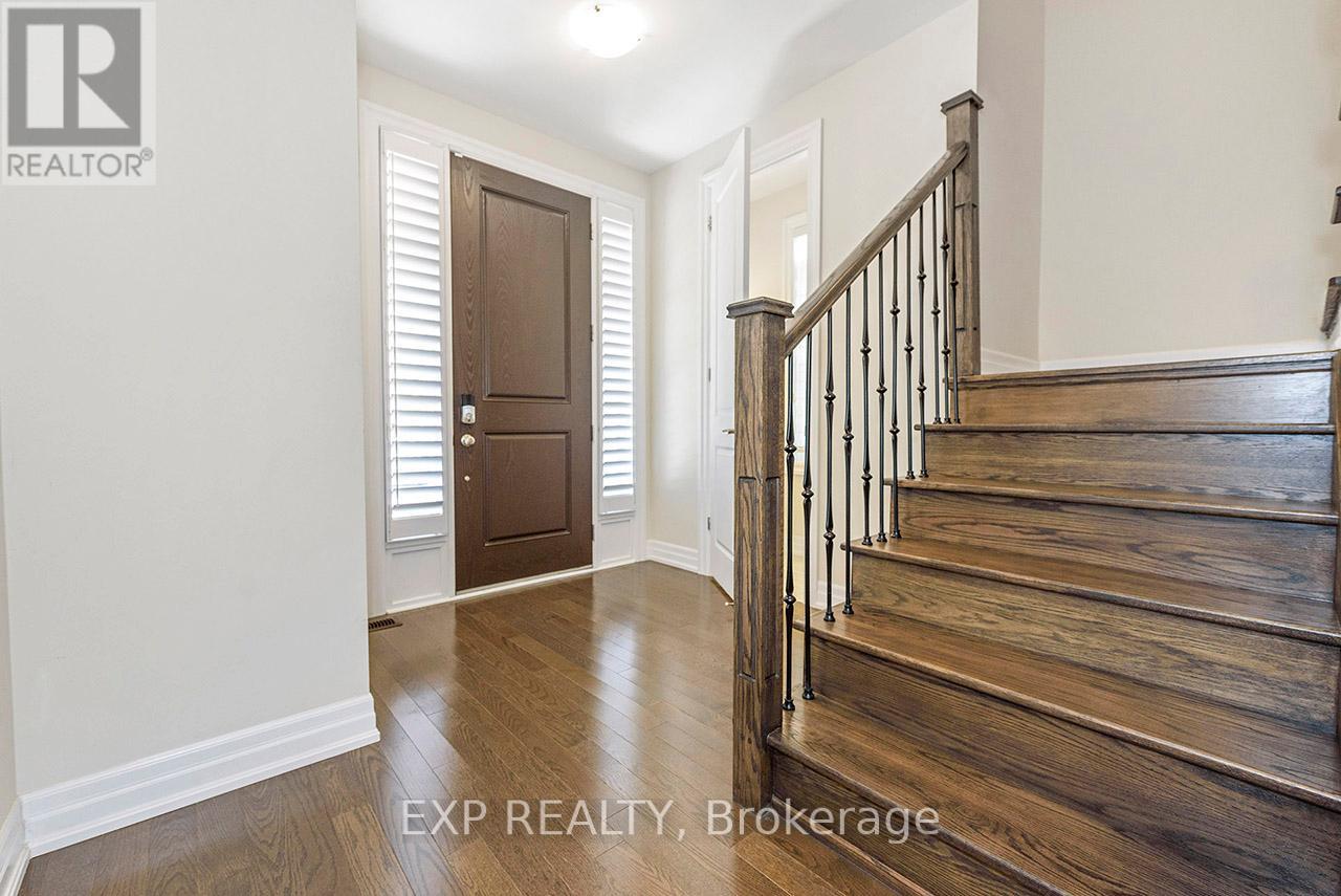 35 Windsor Circle, Niagara-On-The-Lake, Ontario  L7S 1J0 - Photo 7 - X12375776