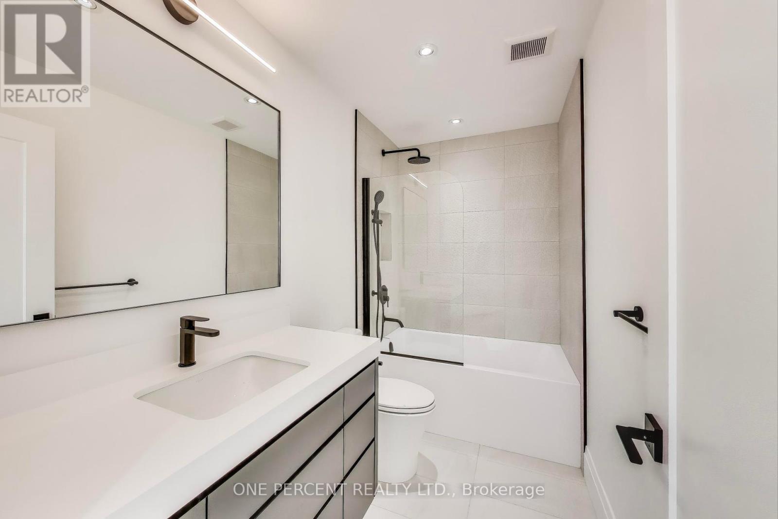 23 Mitchell Avenue, Toronto, Ontario  M6J 1C1 - Photo 26 - C12381364