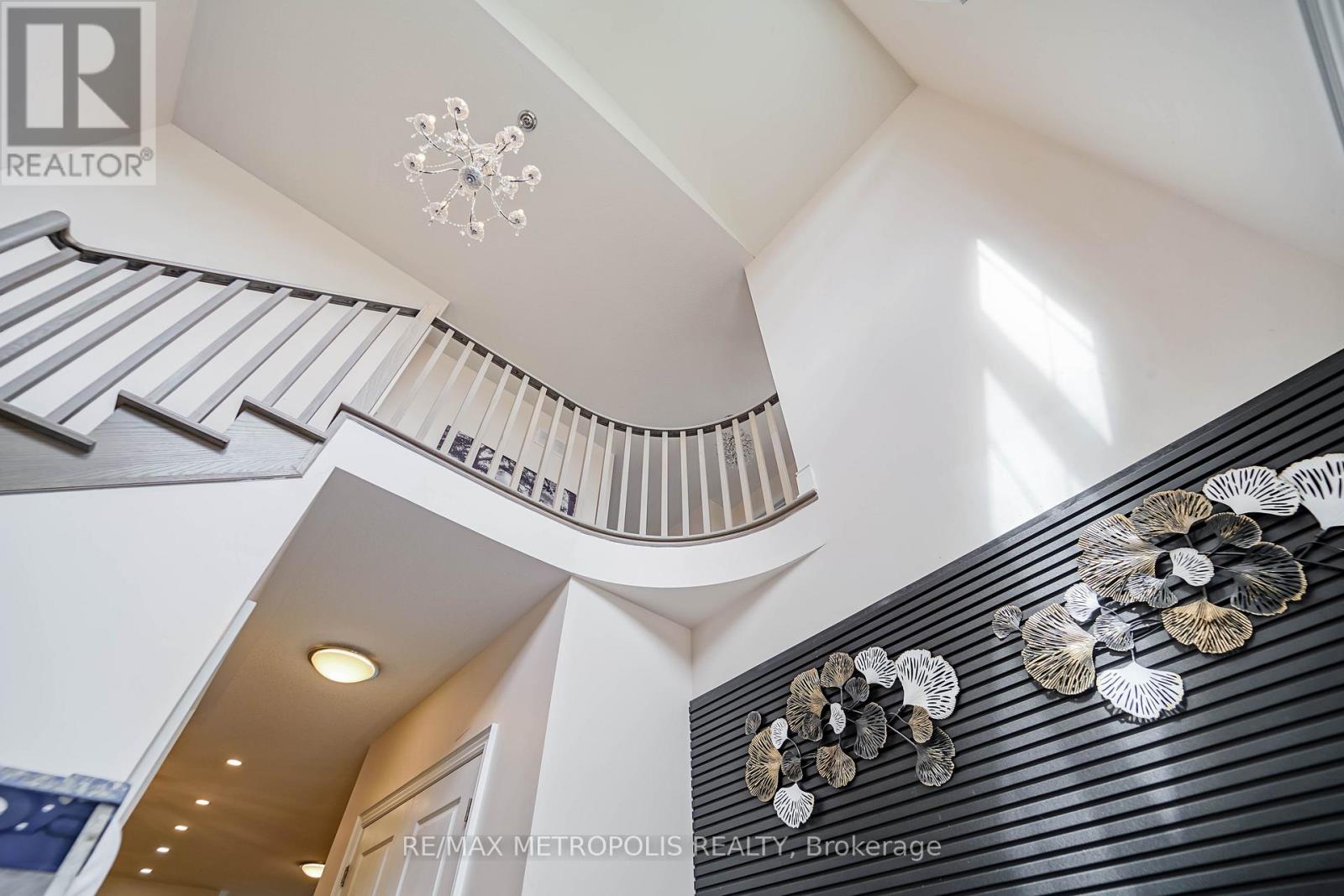141 Auckland Drive, Whitby, Ontario  L1P 0J2 - Photo 24 - E12381284