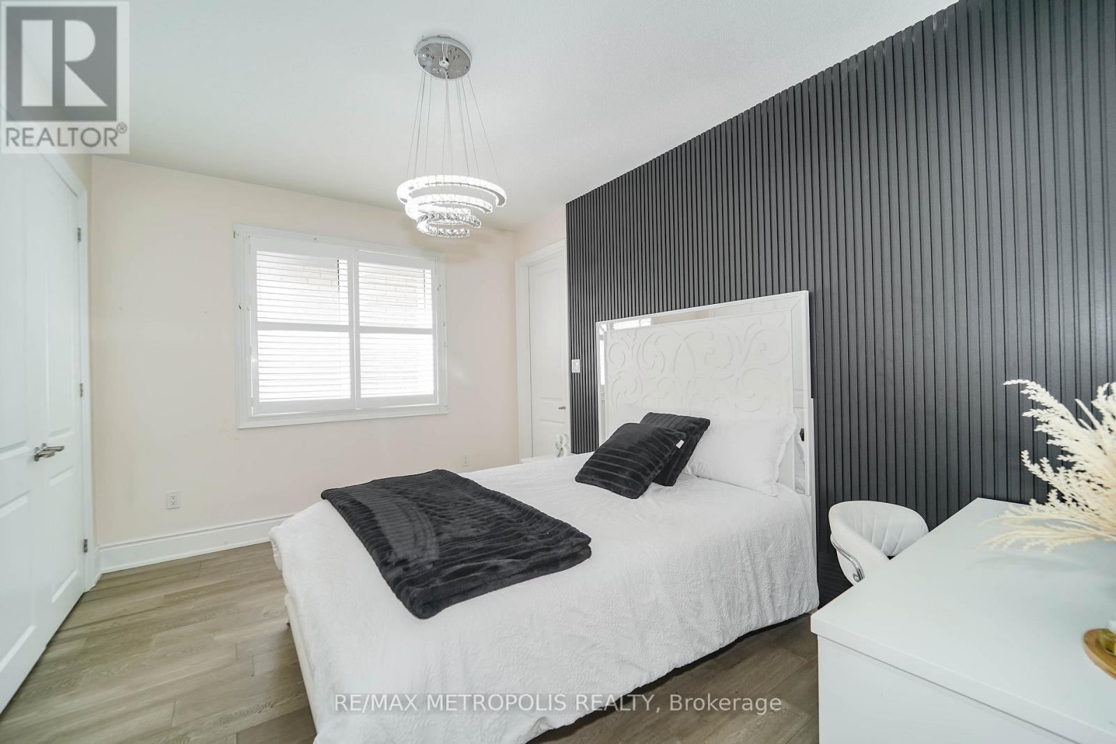 141 Auckland Drive, Whitby, Ontario  L1P 0J2 - Photo 25 - E12381284