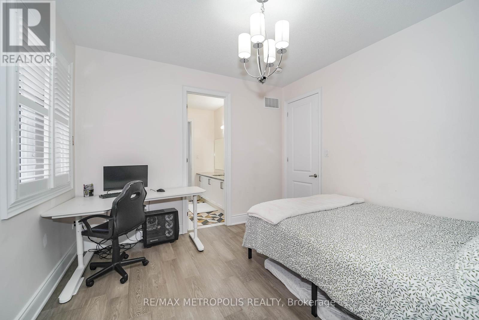 141 Auckland Drive, Whitby, Ontario  L1P 0J2 - Photo 28 - E12381284