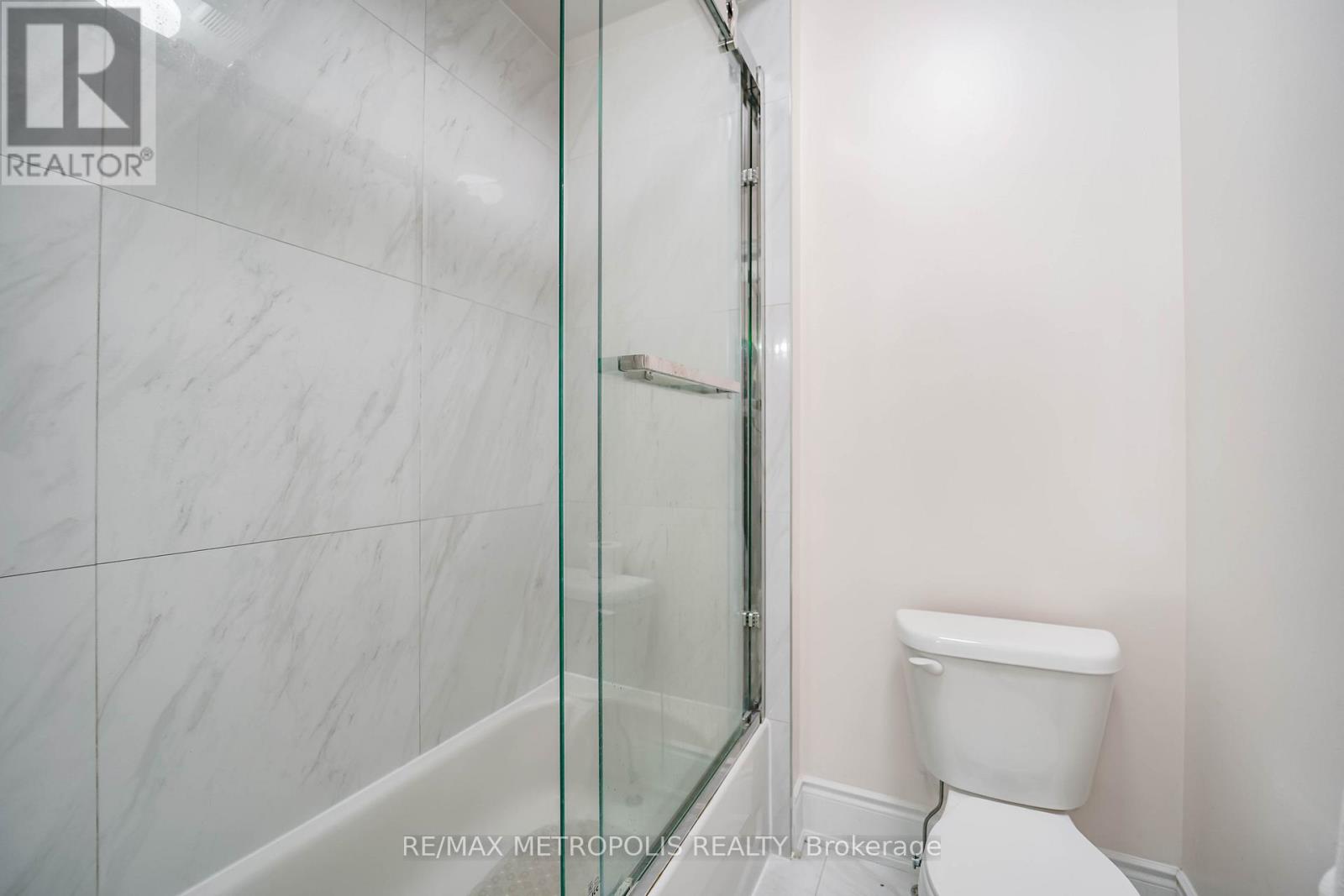 141 Auckland Drive, Whitby, Ontario  L1P 0J2 - Photo 30 - E12381284