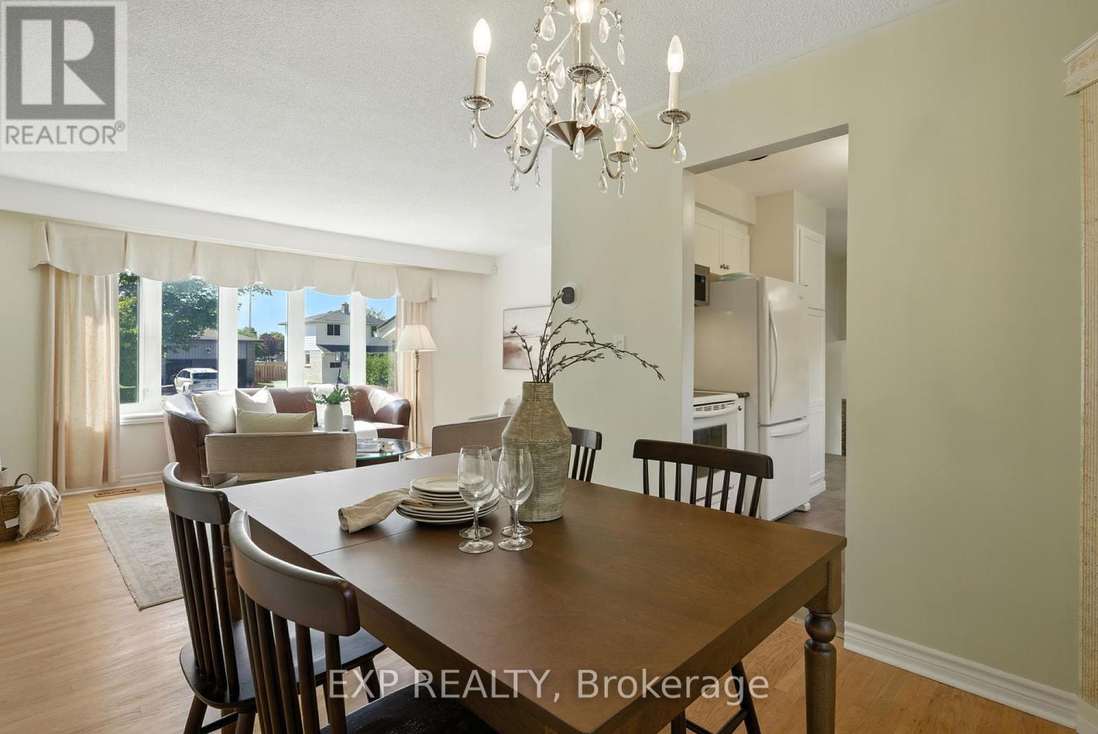 52 Bayview Crescent, Cobourg, Ontario  K9A 4C6 - Photo 10 - X12381397