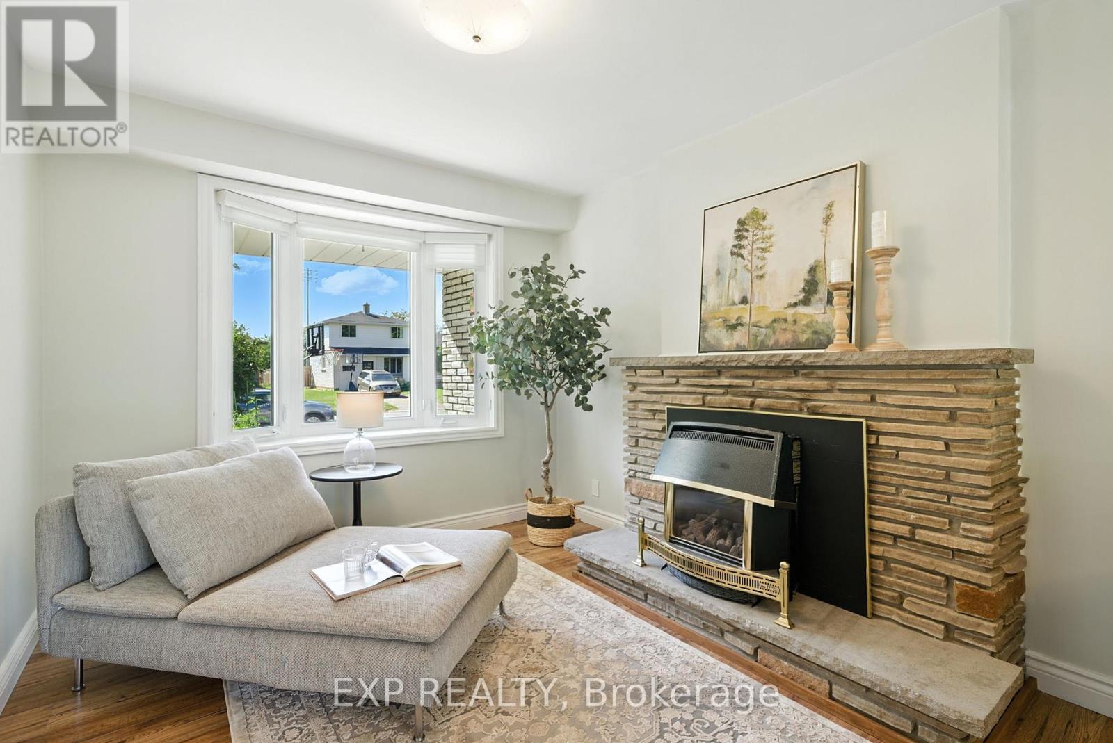 52 Bayview Crescent, Cobourg, Ontario  K9A 4C6 - Photo 16 - X12381397