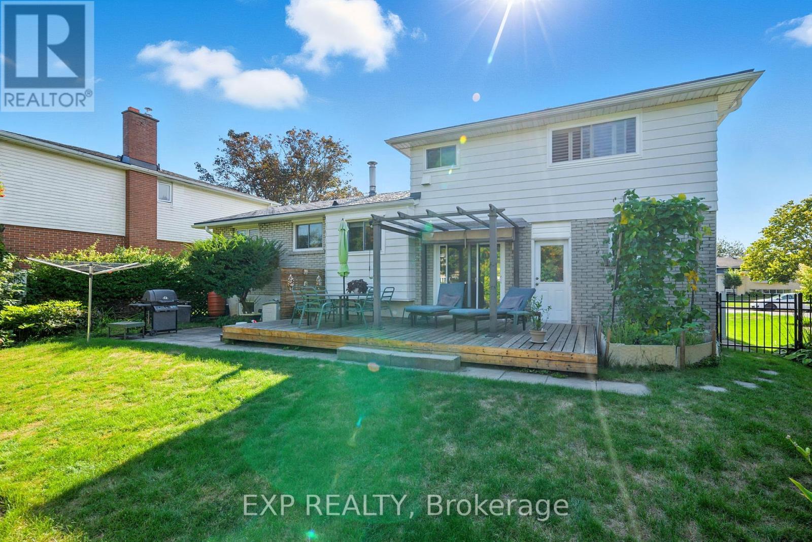 52 Bayview Crescent, Cobourg, Ontario  K9A 4C6 - Photo 34 - X12381397