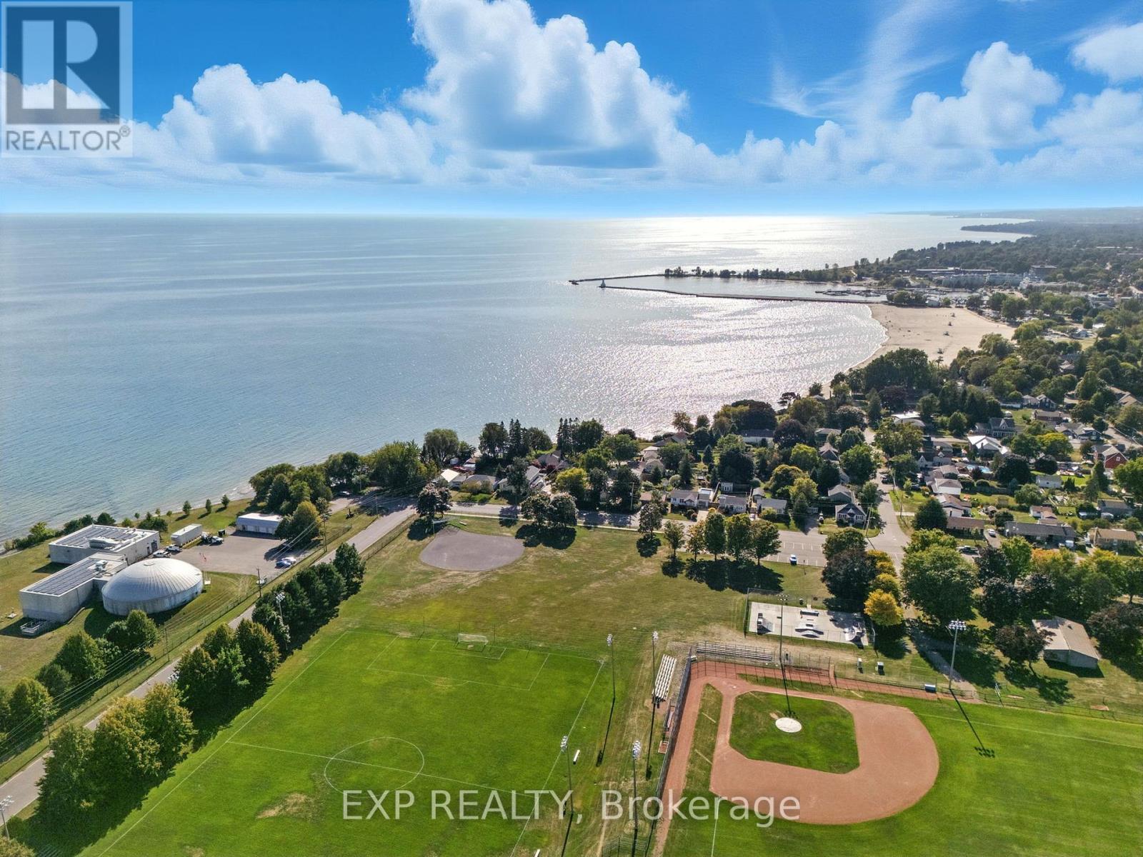 52 Bayview Crescent, Cobourg, Ontario  K9A 4C6 - Photo 40 - X12381397