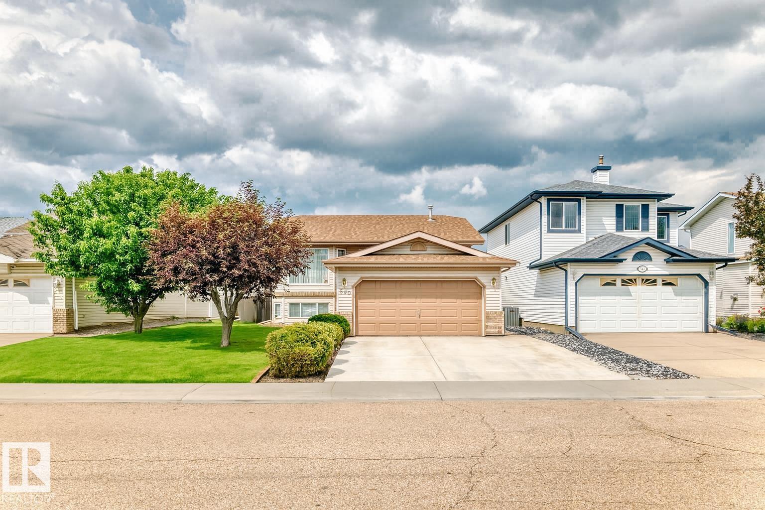 540 Wiseman Ln Nw, Edmonton, Alberta  T6T 1N7 - Photo 2 - E4456069