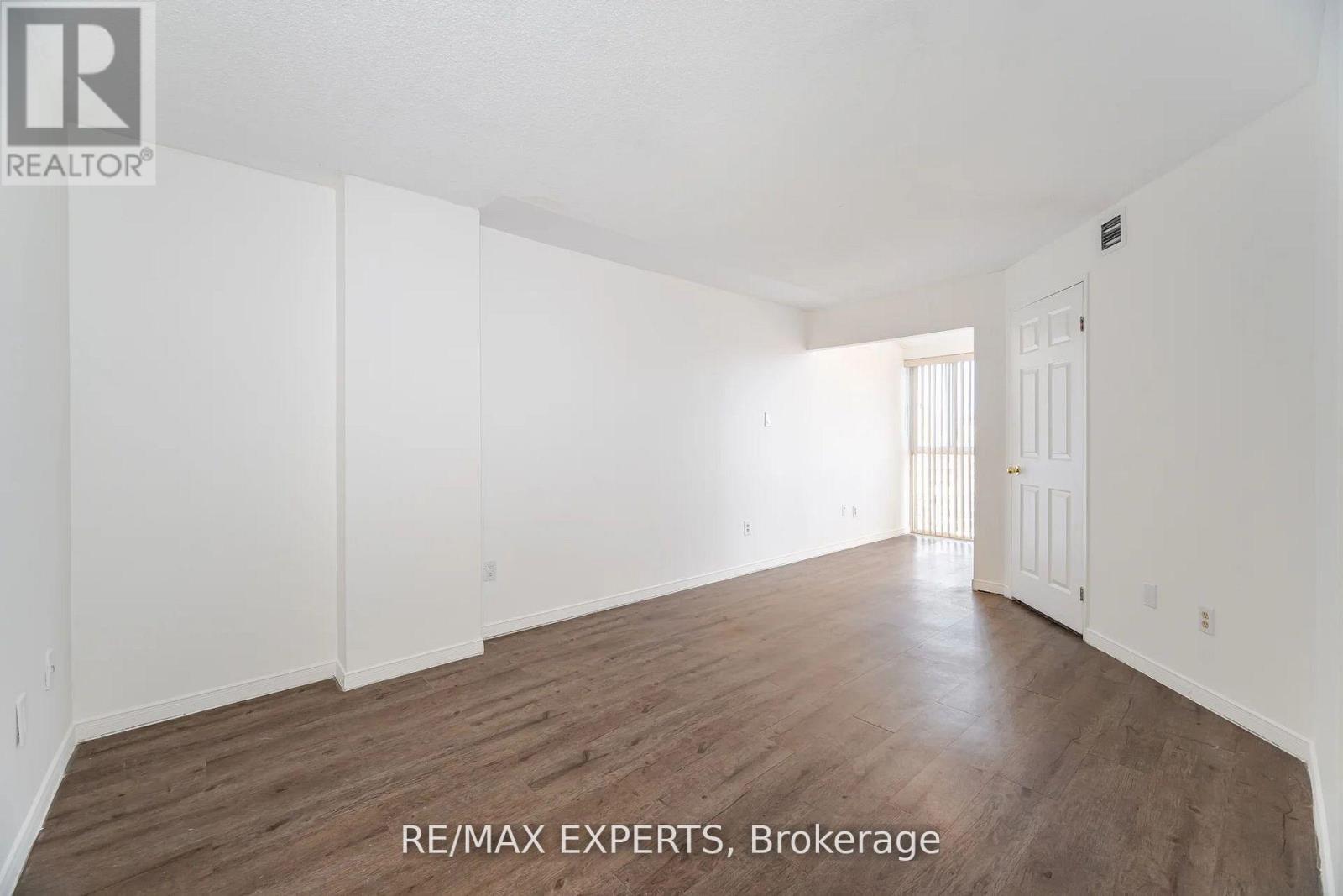 305 - 100 Arbors Lane, Vaughan (West Woodbridge), Ontario  L4L 7G4 - Photo 20 - N12381286