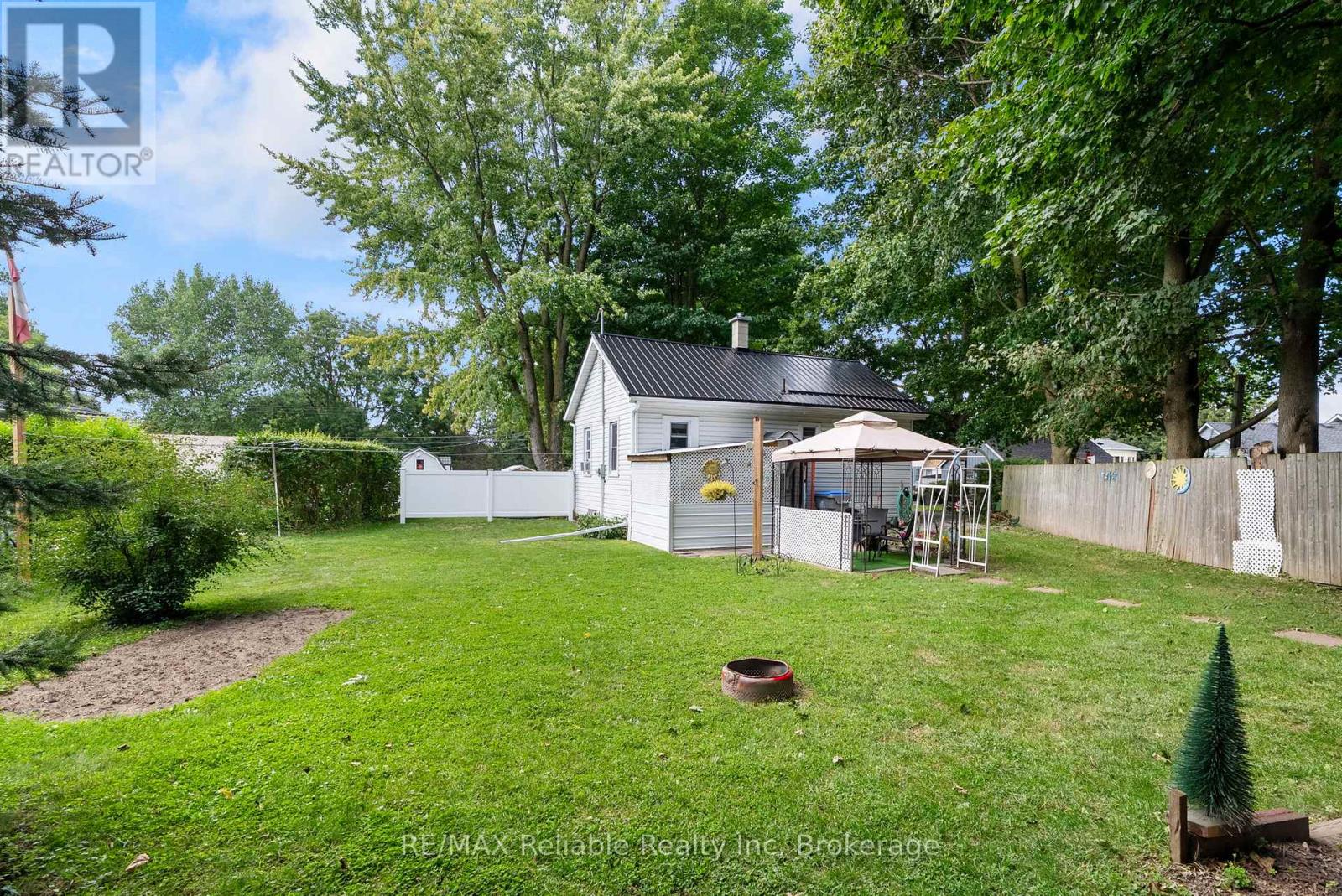 125 North Street S, Central Huron, Ontario  N0M 1L0 - Photo 31 - X12381487