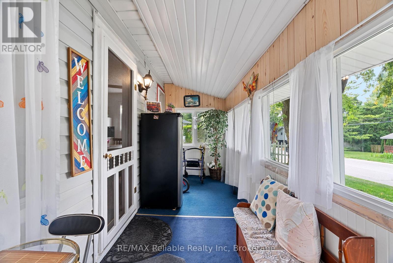125 North Street S, Central Huron, Ontario  N0M 1L0 - Photo 6 - X12381487