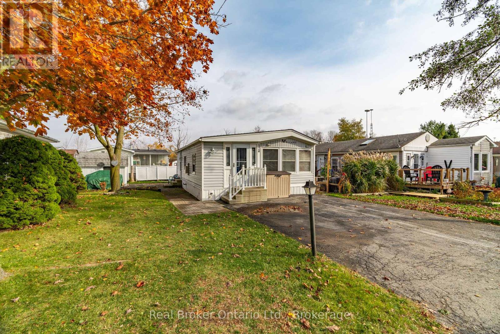 524 Poplar Place, Centre Wellington, Ontario  N0B 1J0 - Photo 2 - X12381490