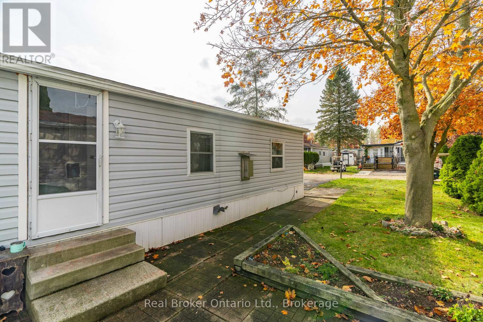 524 Poplar Place, Centre Wellington, Ontario  N0B 1J0 - Photo 28 - X12381490