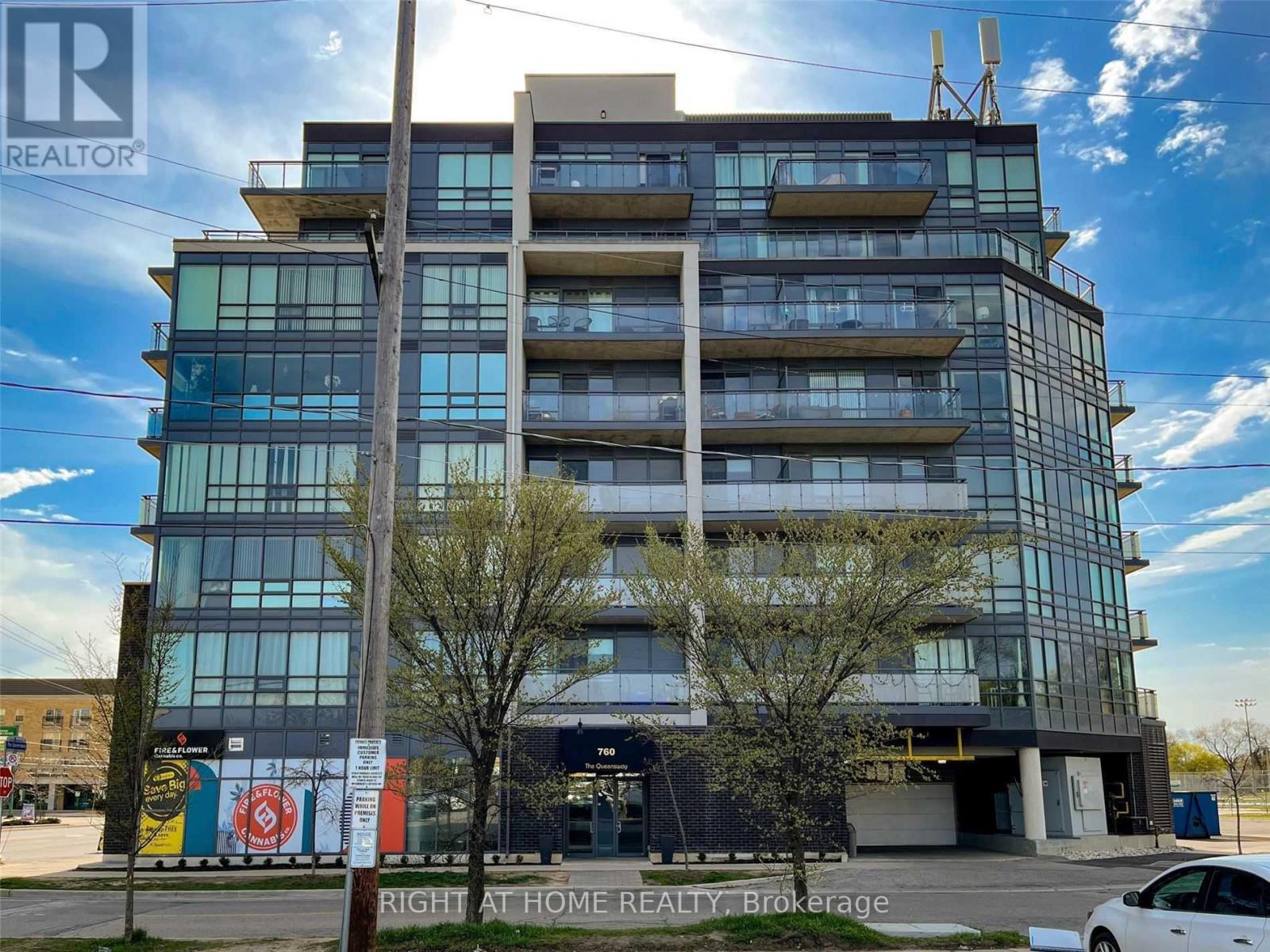 410 - 760 The Queensway, Toronto (Stonegate-Queensway), Ontario  M8Z 0E1 - Photo 1 - W12381336