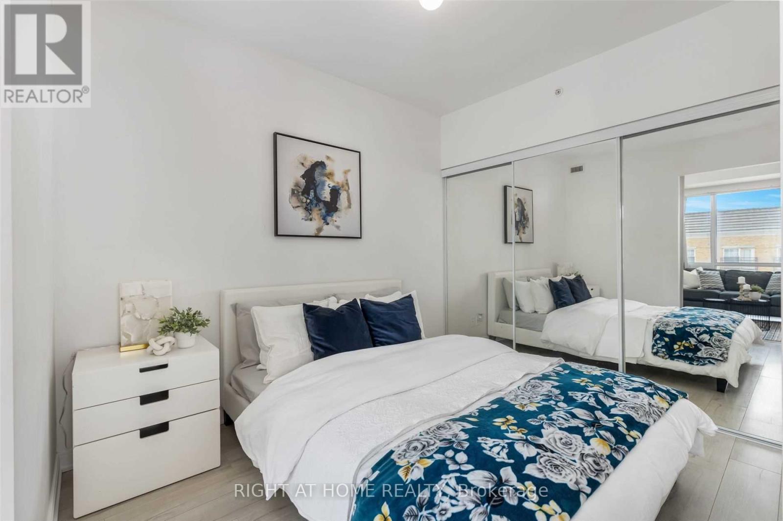 410 - 760 The Queensway, Toronto (Stonegate-Queensway), Ontario  M8Z 0E1 - Photo 15 - W12381336