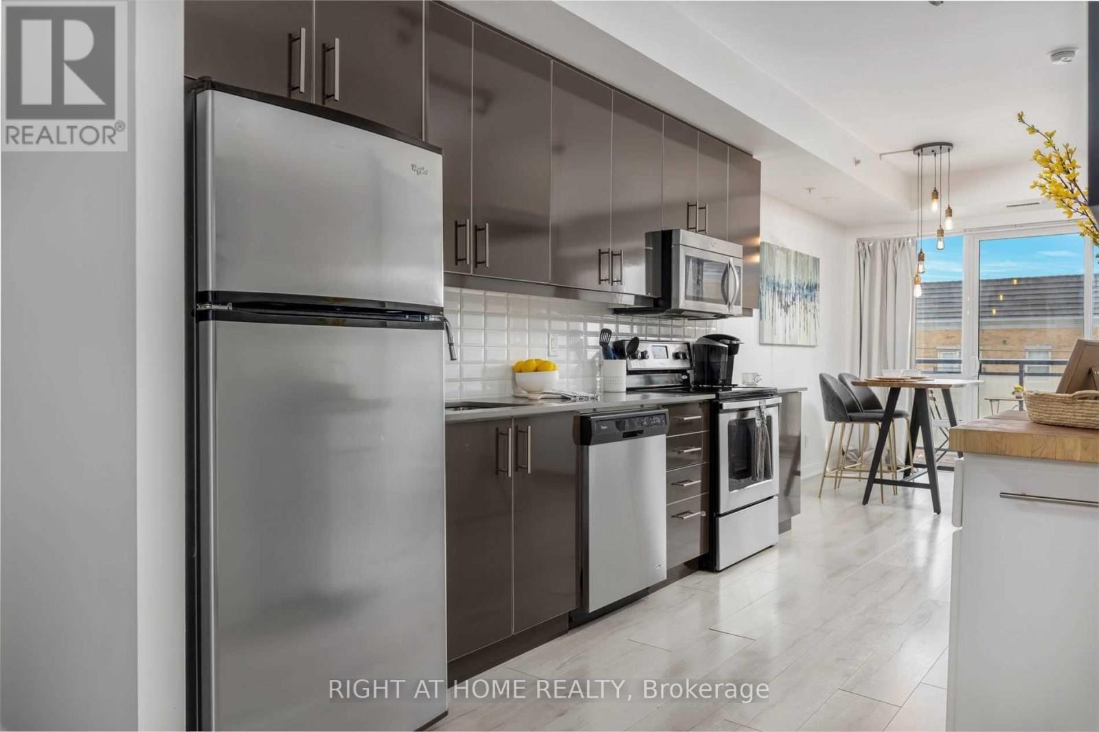 410 - 760 The Queensway, Toronto (Stonegate-Queensway), Ontario  M8Z 0E1 - Photo 18 - W12381336