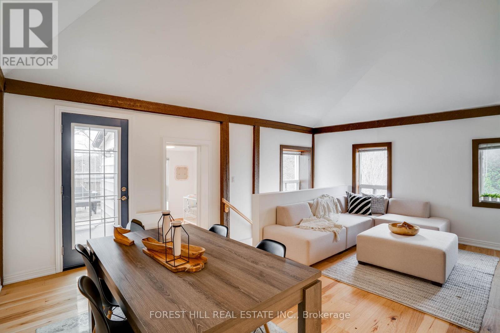 4053 Old Dundas Street, Toronto (Lambton Baby Point), Ontario  M6S 2R5 - Photo 14 - W12381367