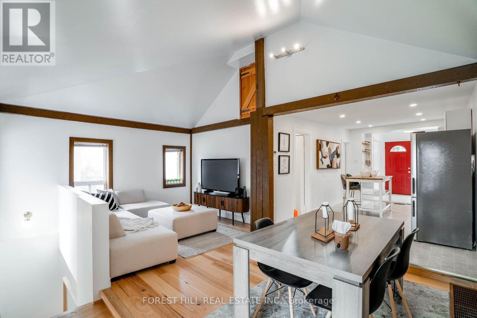 4053 Old Dundas Street, Toronto (Lambton Baby Point), Ontario  M6S 2R5 - Photo 17 - W12381367
