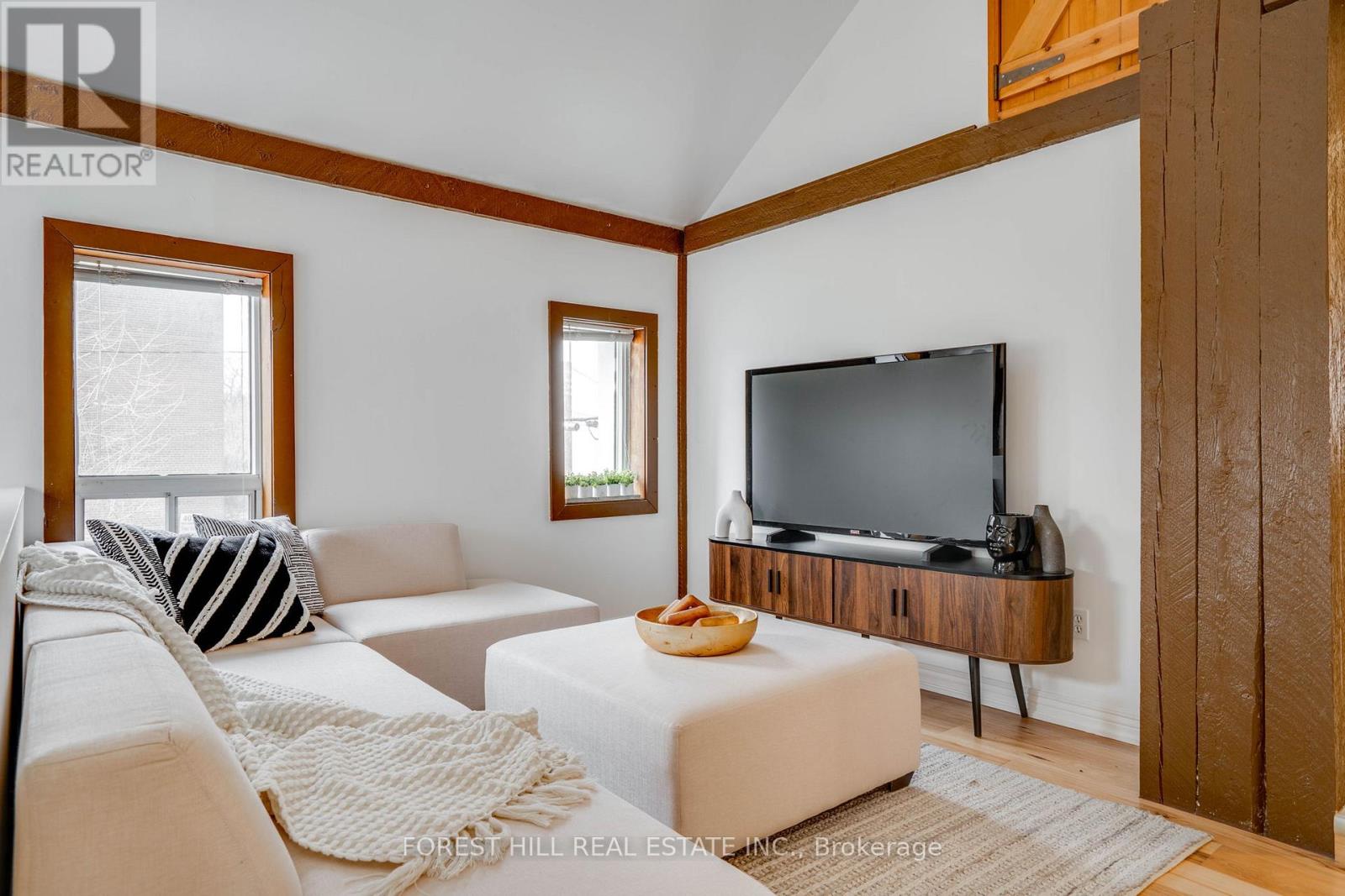 4053 Old Dundas Street, Toronto (Lambton Baby Point), Ontario  M6S 2R5 - Photo 19 - W12381367