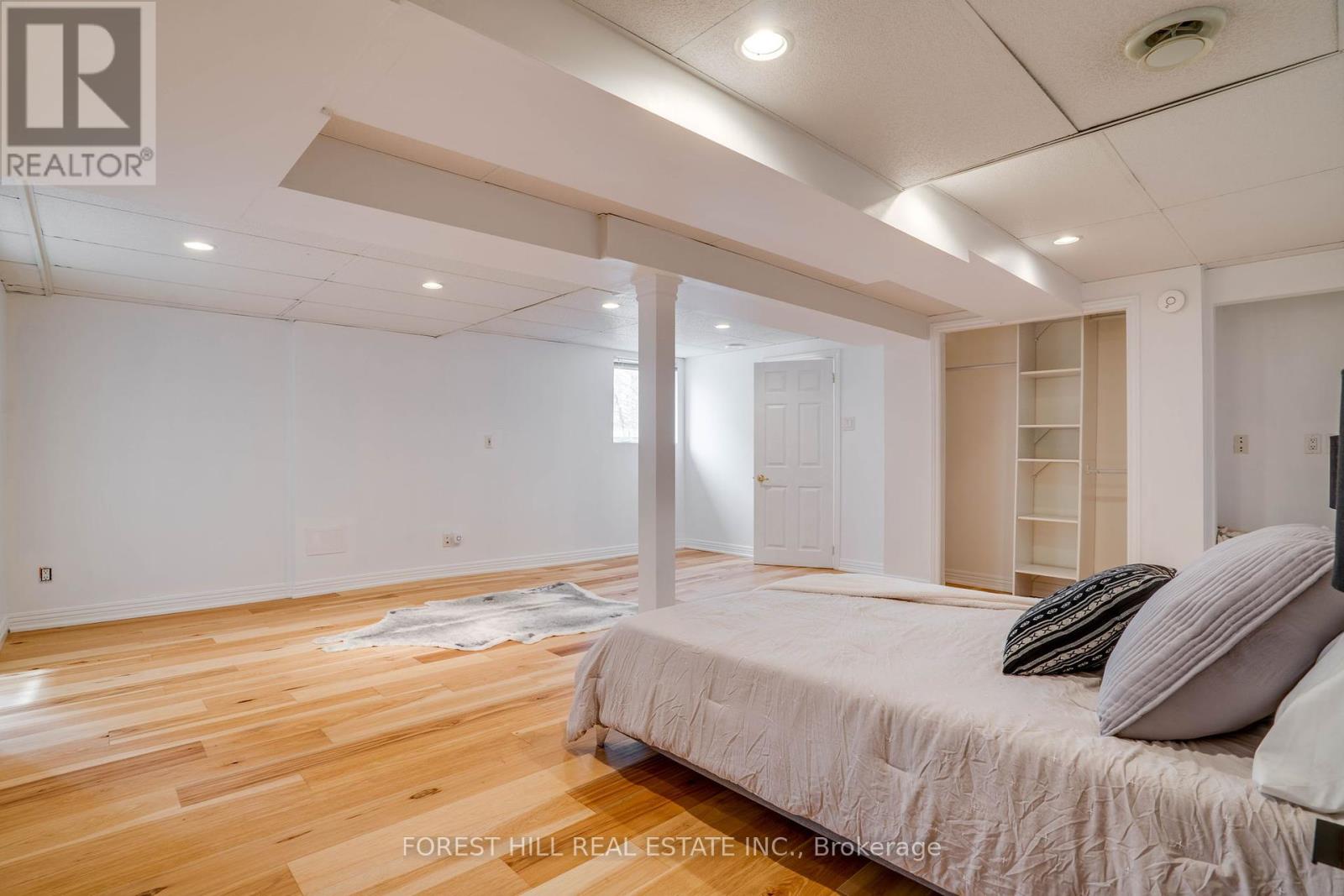 4053 Old Dundas Street, Toronto (Lambton Baby Point), Ontario  M6S 2R5 - Photo 31 - W12381367