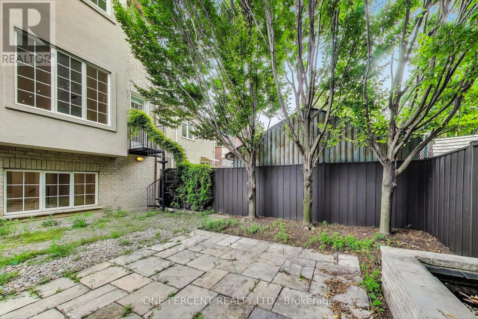 23 Mitchell Avenue, Toronto, Ontario  M6J 1C1 - Photo 35 - C12381364